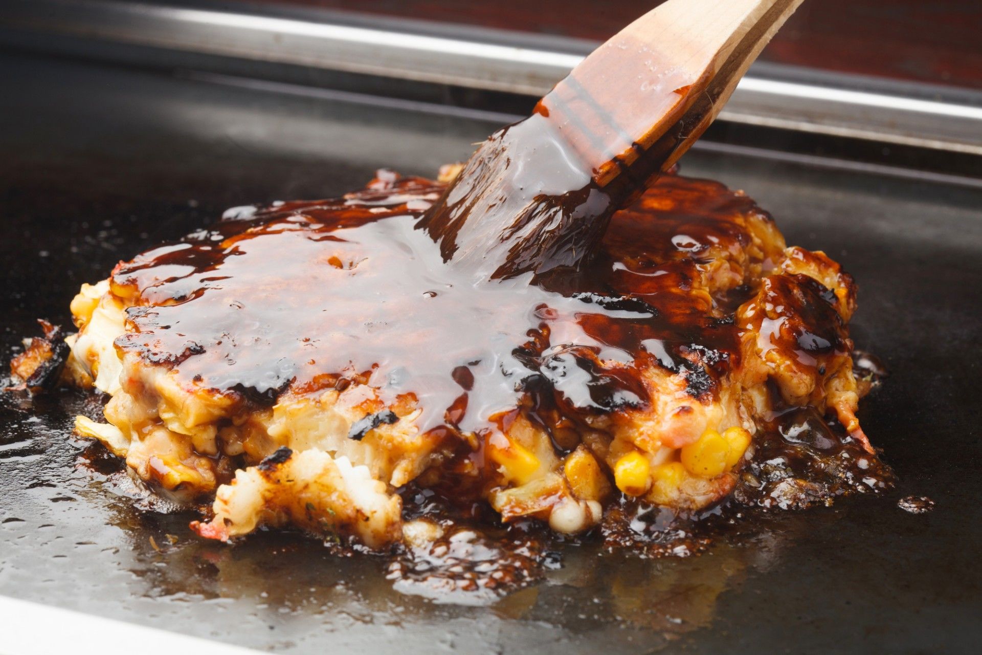 お好み焼きにソース